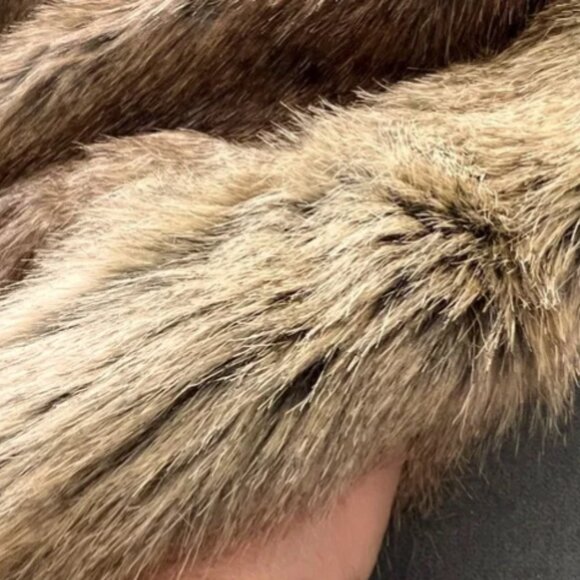 Zara Trafaluc Faux Fur Vest - Picture 6 of 6